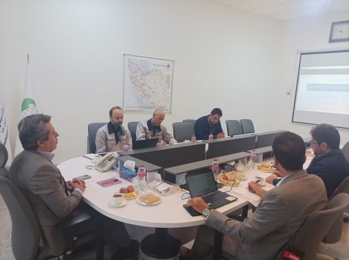جلسه بررسی عملکرد (GMR) مرداد ماه شرکت حمل و نقل اعتماد ترابر گروس با حضور جناب آقای دکتر نیک پور مدیر عامل محترم شرکت سیمان کردستان ، در محل کارخانه سیمان 1401/6/30
