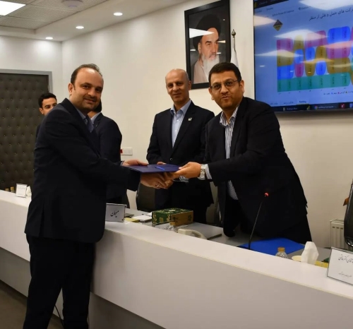انتخاب شرکت اعتماد ترابر گروس‌ به عنوان شرکت برتر حمل و نقل ، در هلدینگ سیمان غدیر
